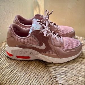 Women’s Air Max Excee Rose Pink Size 9